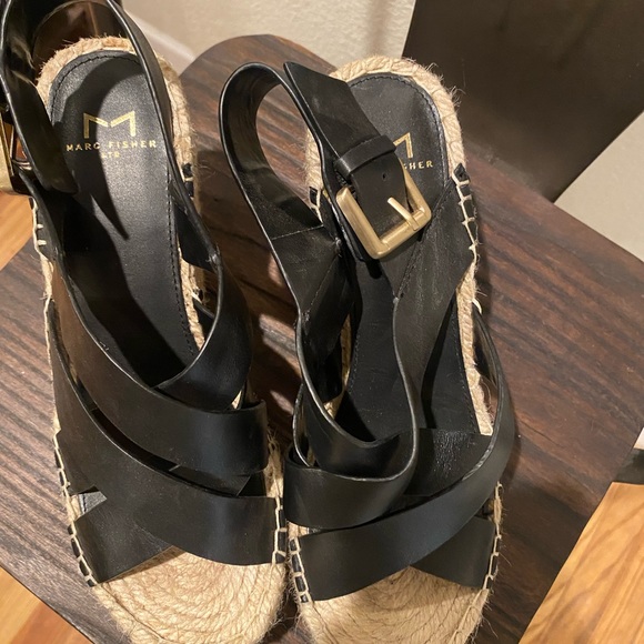 Marc fisher black wedges - Picture 2 of 4